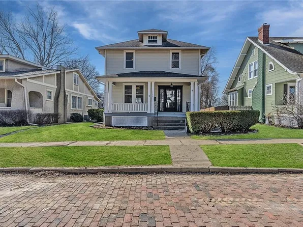 1709 Bloom St, Lexington, MO 64067