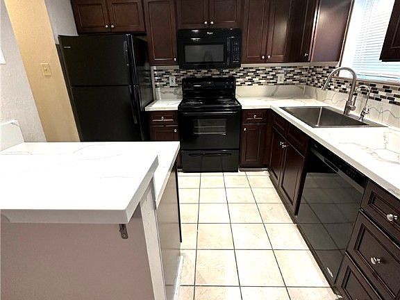 4th image of 1904 Dartmouth St APT S3