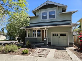 182 4th St, Ashland, OR 97520
