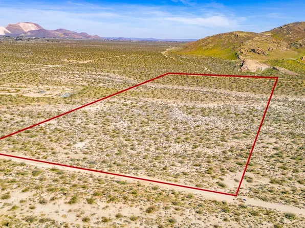 75th St W, Rosamond, CA 93560