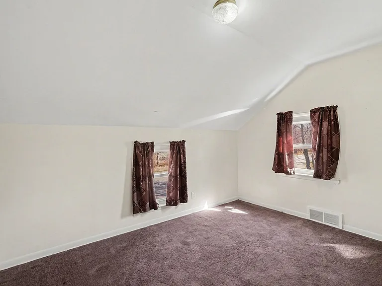 1163 W Reid Rd — Photo 6
