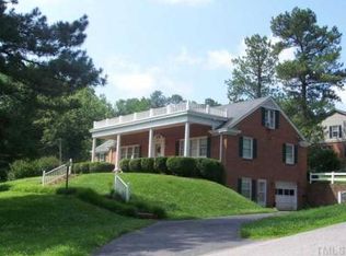 671 Lakeview Dr, Henderson, NC 27536