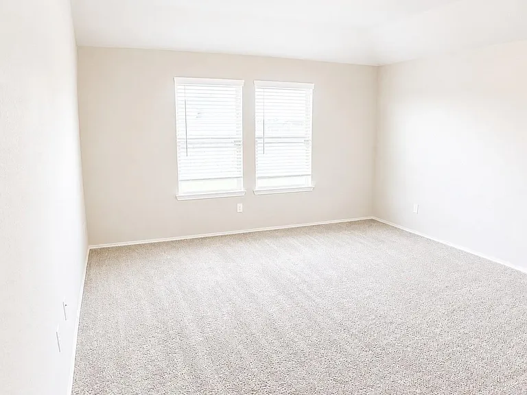 21422 Chester Cliff Ln — Photo 19