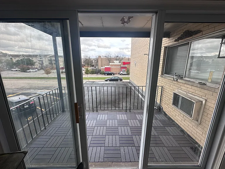 7930 W 95th St #2E — Photo 5