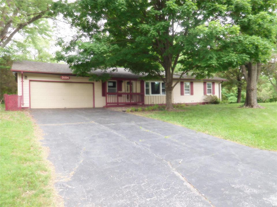1st image of 3104 Edgemont Ct