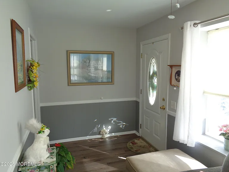 135A Sunset Rd — Photo 3