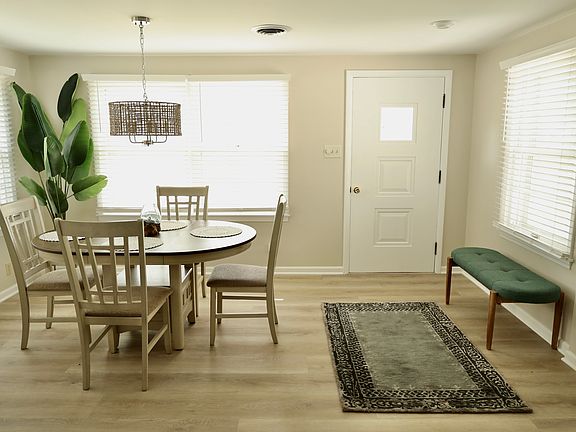 2nd image of 610 Obispo St