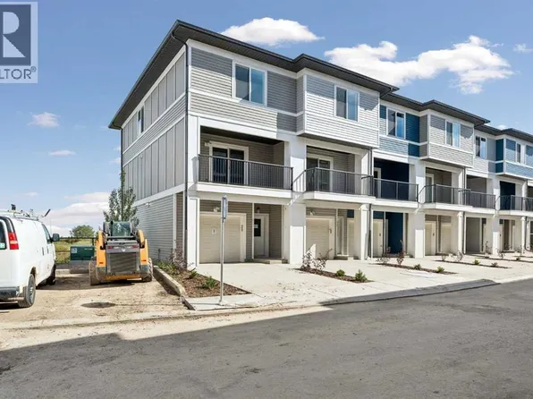 200 Belmont St SW, Calgary, AB T2X 4W8