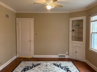 405 S Hine Ave, Waukesha, WI 53188