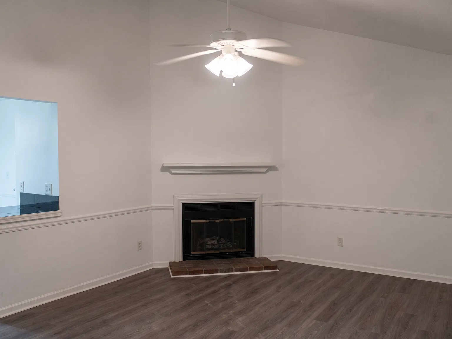 122 Girard Avenue - JT — Photo 2