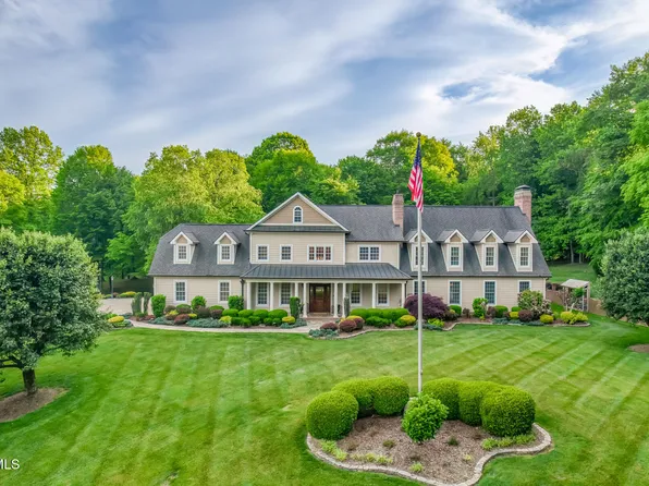 156 Vines Dr, Jonesborough, TN 37659