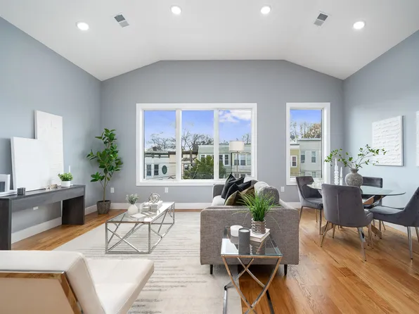 106 Oak St #2, Jersey City, NJ 07304