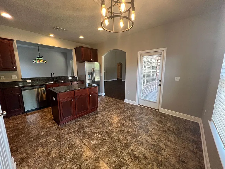 3068 Palm St — Photo 10