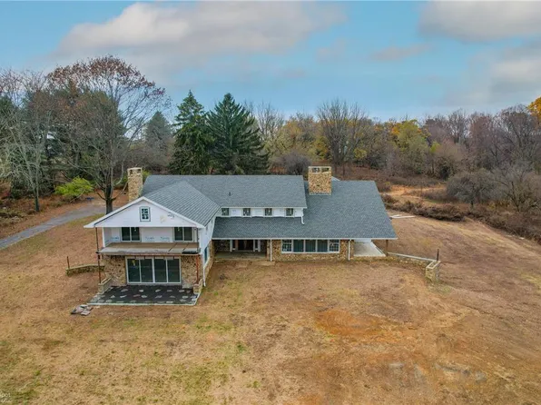 380 S Cedar Crest Blvd, Emmaus, PA 18049