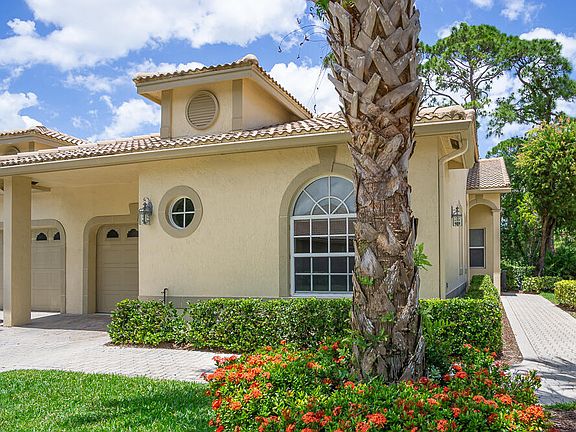 2nd image of 7084 Torrey Pines Circle