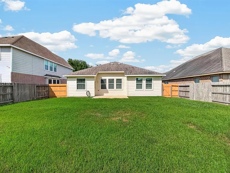 9118 Cavalier Ln — Photo 38