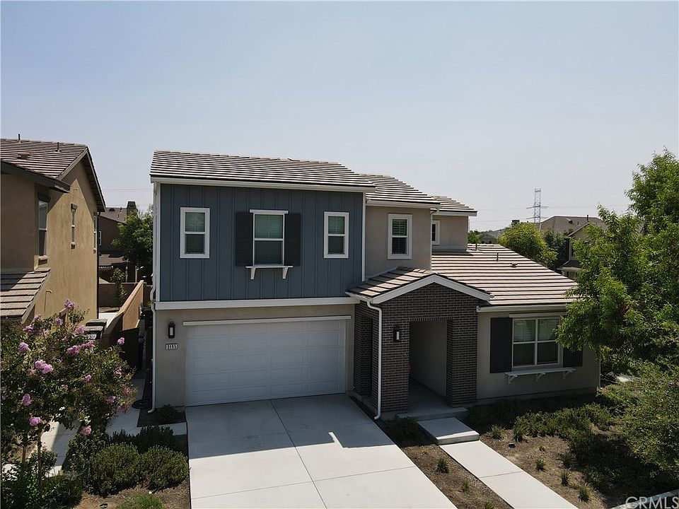 1st image of 3195 S Claremont Dr