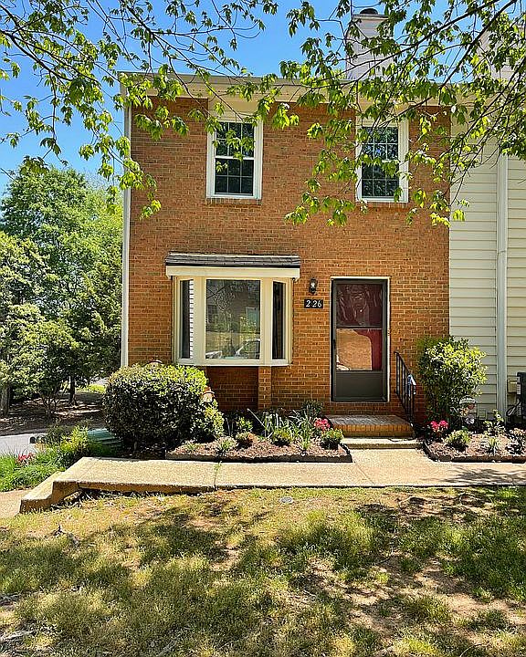 1st image of 226 High Creek Dr #226