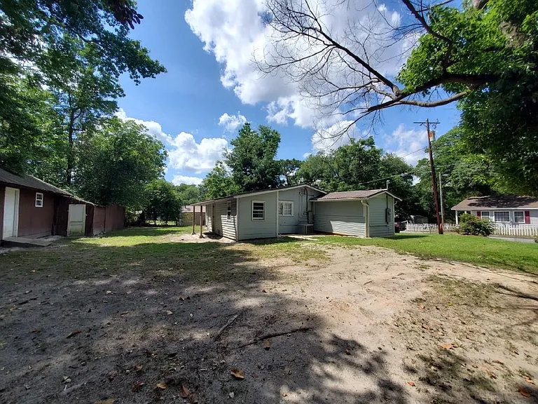 1909 Cowan Ave — Photo 8