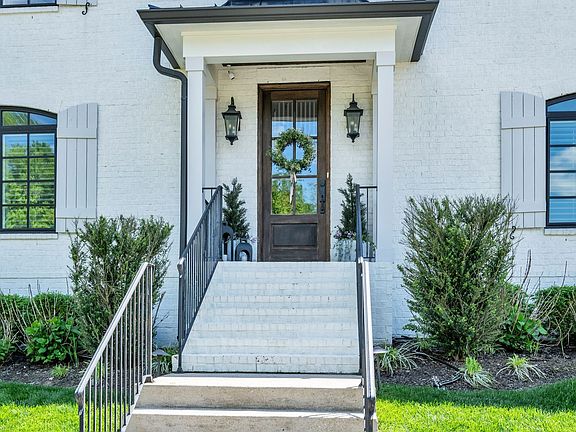 4th image of 3051 Allenwood Dr
