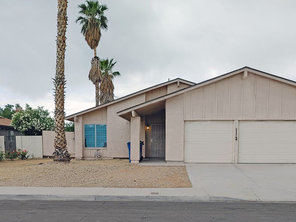 single story home, three car garage, dead end street, no HOA. Close to golf course. Roof redone, and AC upgraded.