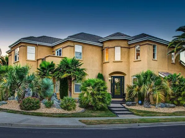 372 Windmill Ln, Petaluma, CA 94954