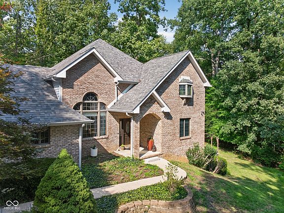 2nd image of 1868 E Durham Dr