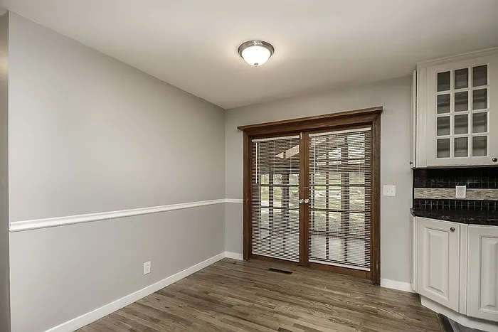 3 bed, 1.0 bath, 1126 sqft, $1,595 — Photo 3