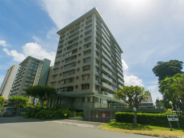 2651 Kuilei St APT B82, Honolulu, HI 96826