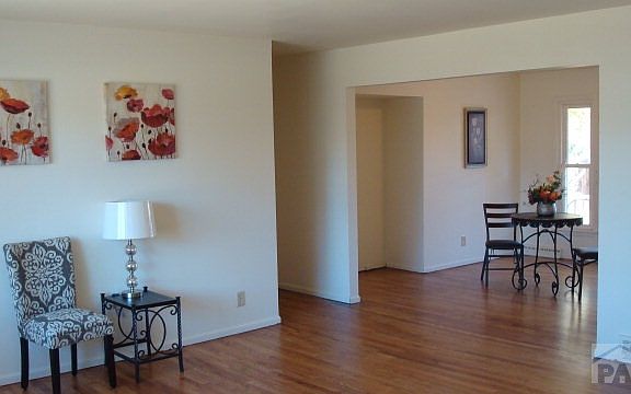 5th image of 1608 Horseshoe Dr