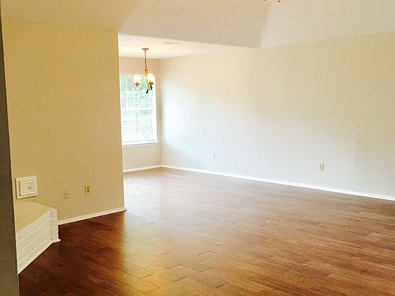2nd image of 7227 Sonnet Glen Ln
