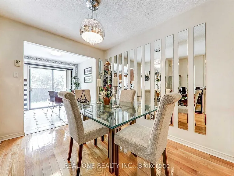 2 Maitland Dr — Photo 5