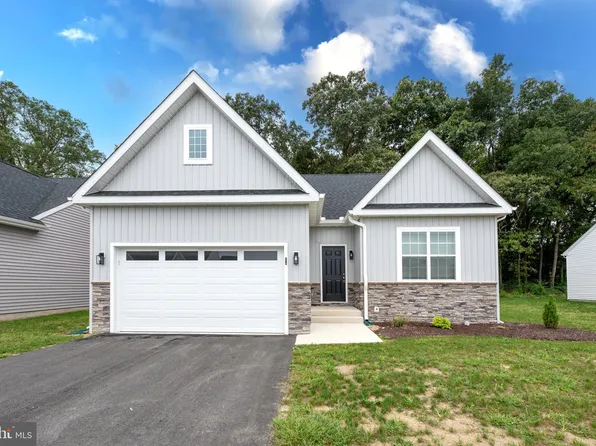 212 Danfield Dr, Seaford, DE 19973