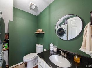 6808 Chamonix Pl, Raleigh, NC 27613