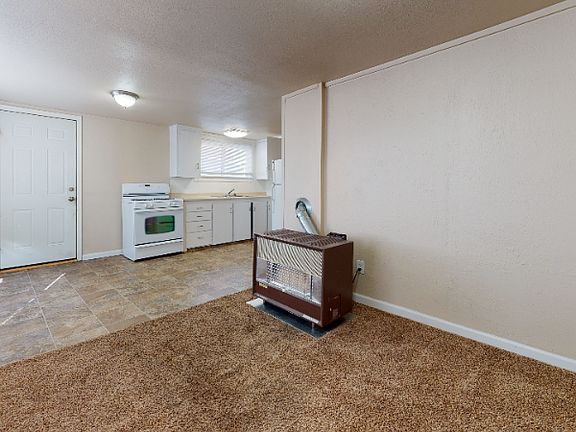 4th image of 1111 Cook Ave Unit B
