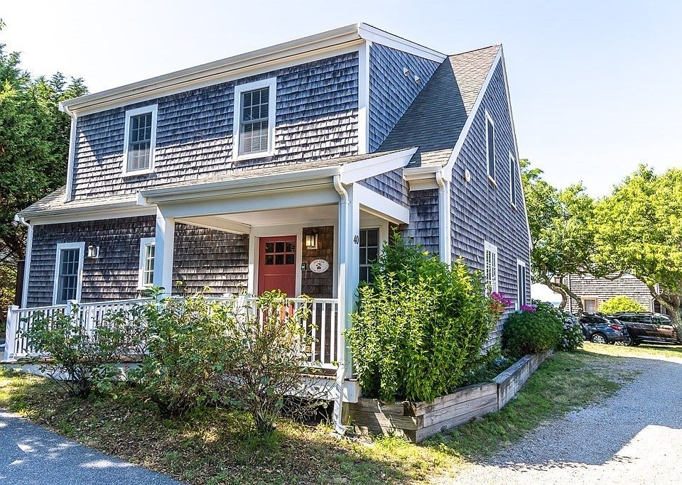 Linger Longer Residences 40 Linger Longer Cartway Brewster, MA