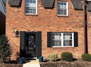 1047 Pinegate Dr, Saint Louis, MO