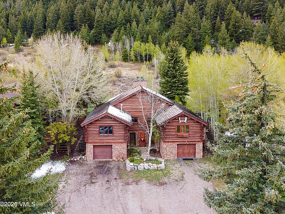 2nd image of 1026 Deer Blvd #B