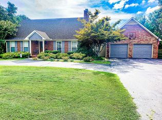 725 Contraband Ln, Cookeville, TN 38501