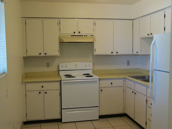 4th image of 1410 Alamo St APT 4