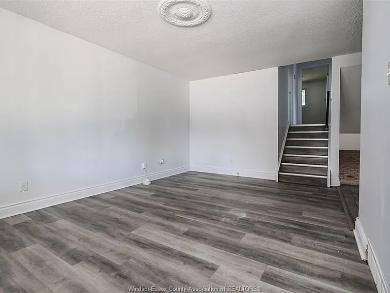 3309 Aurora Dr — Photo 6
