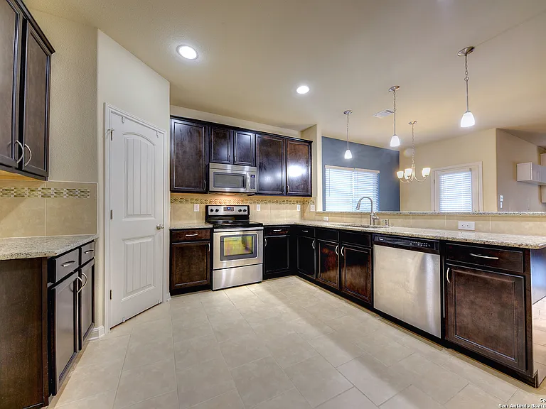 6703 Cibola Frst — Photo 8