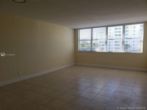 4th image of 9143 SW 77th Ave APT B301