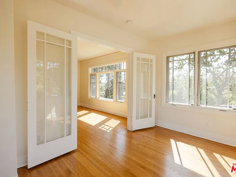 824 Brent Ave — Photo 9