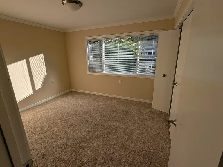 7001 Oakmont Dr — Photo 6