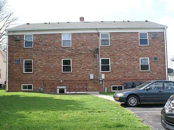 5th image of 234 W North St APT 1
