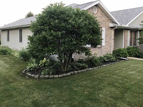 4th image of 2327 Parkdale Dr