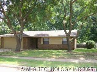 (Undisclosed Address), Broken Arrow, OK 74011