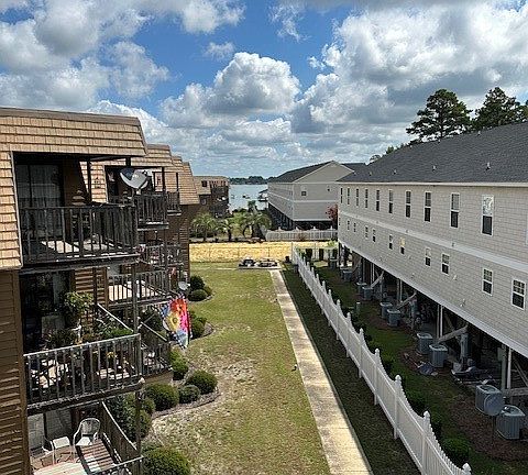 2nd image of 315 Lake Place Condo Dr