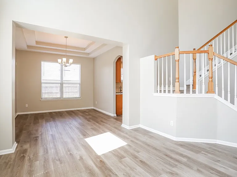 880 Thoroughbred Dr — Photo 10